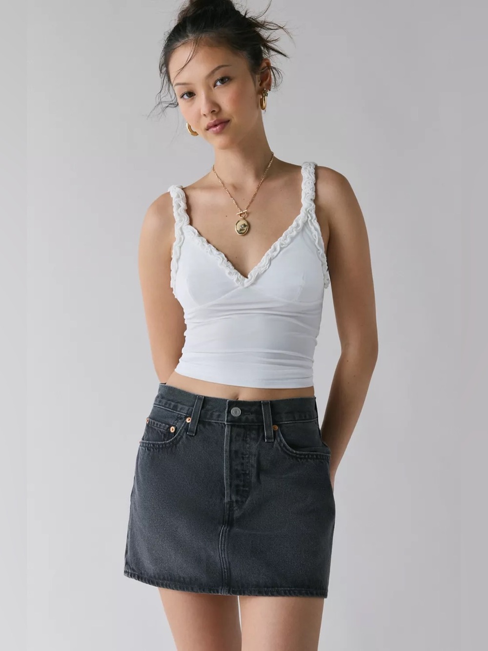 Levi’s® Icon Premium Denim Mini Skirt Faded Black Denim Button Fly Size 27 - Picture 2 of 10